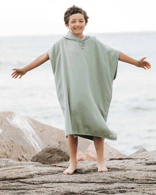Terra Hooded Poncho Youth – Sage - SAND CLOUD