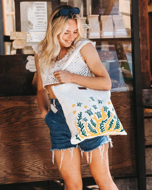 Swimming Turtles Everyday Tote - SAND CLOUD