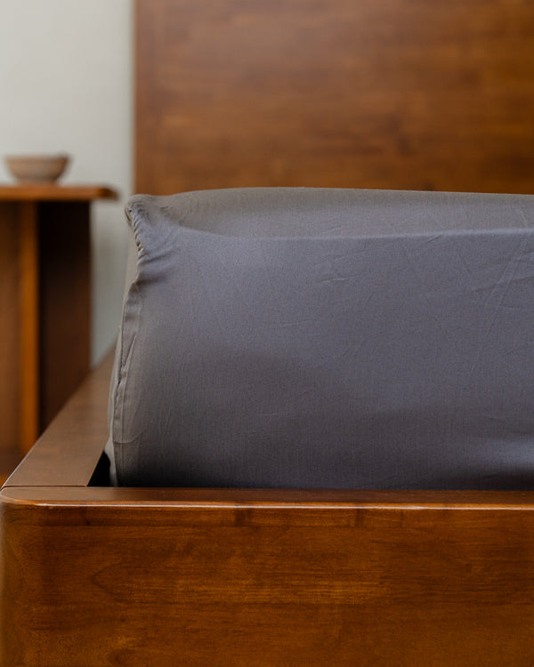 Luxe Sateen Fitted Sheet Steel Grey - SAND CLOUD