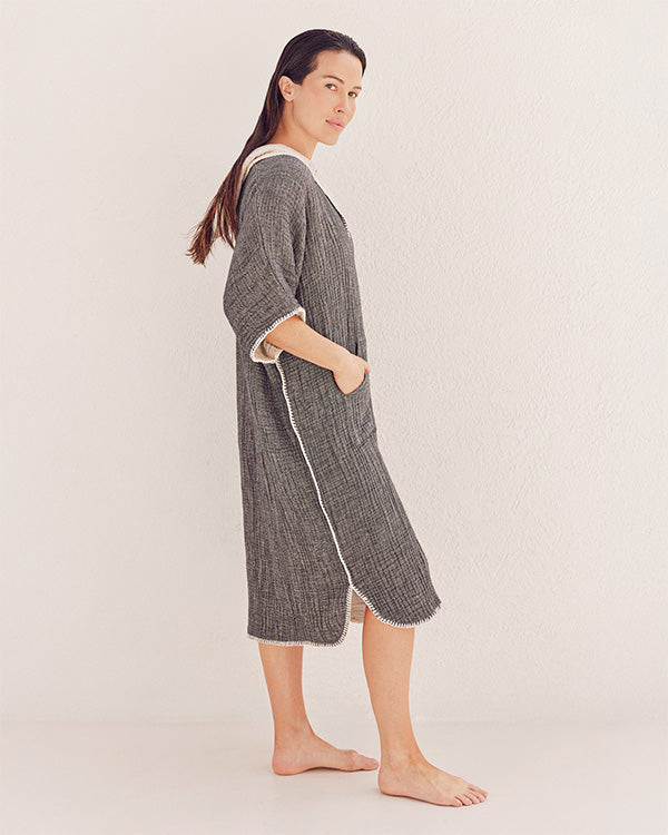 Falta Gauze Hooded Poncho – Black - SAND CLOUD