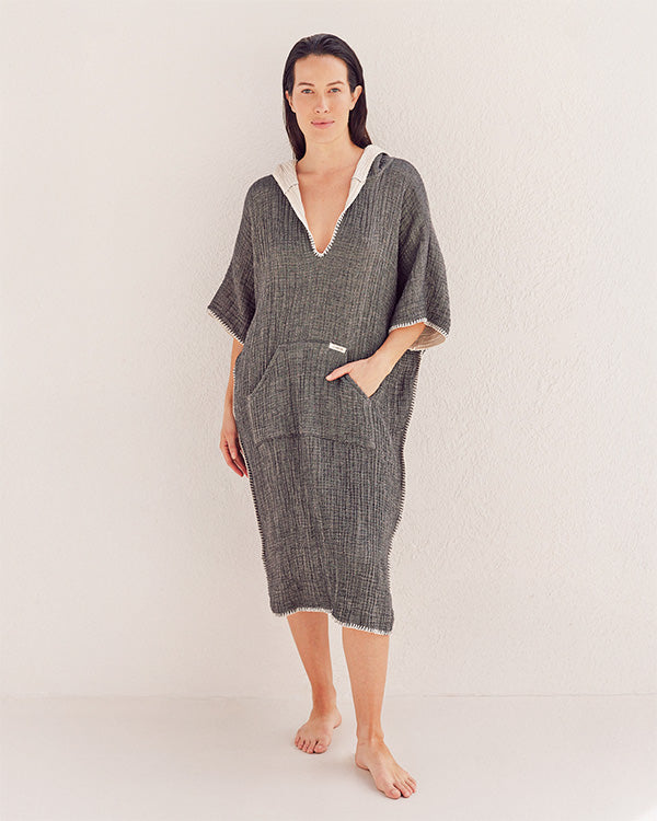 Falta Gauze Hooded Poncho – Black - SAND CLOUD